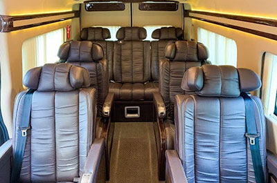 Limousine buses direct from Saigon Airport to Mui Ne